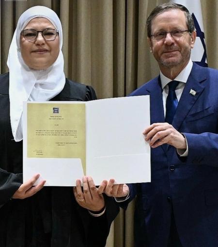 رولا زحالقة.. ثاني امرأة عربية بمنصب قاضية شرعية في تاريخ إسرائيل